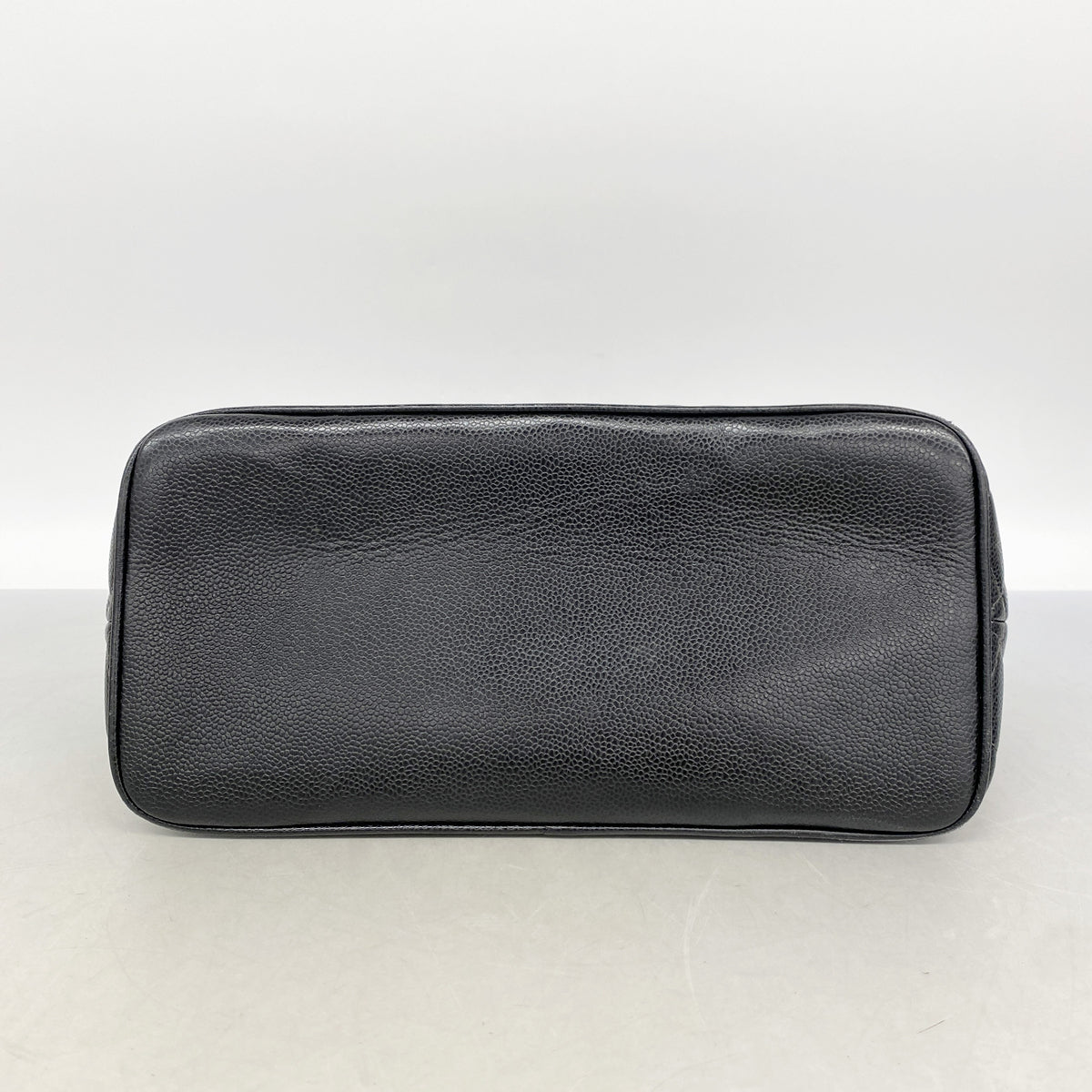 【6id5356】シャネル トートバッグ 復刻トート キャビアスキン ブラック シルバー金具【中古】レディース