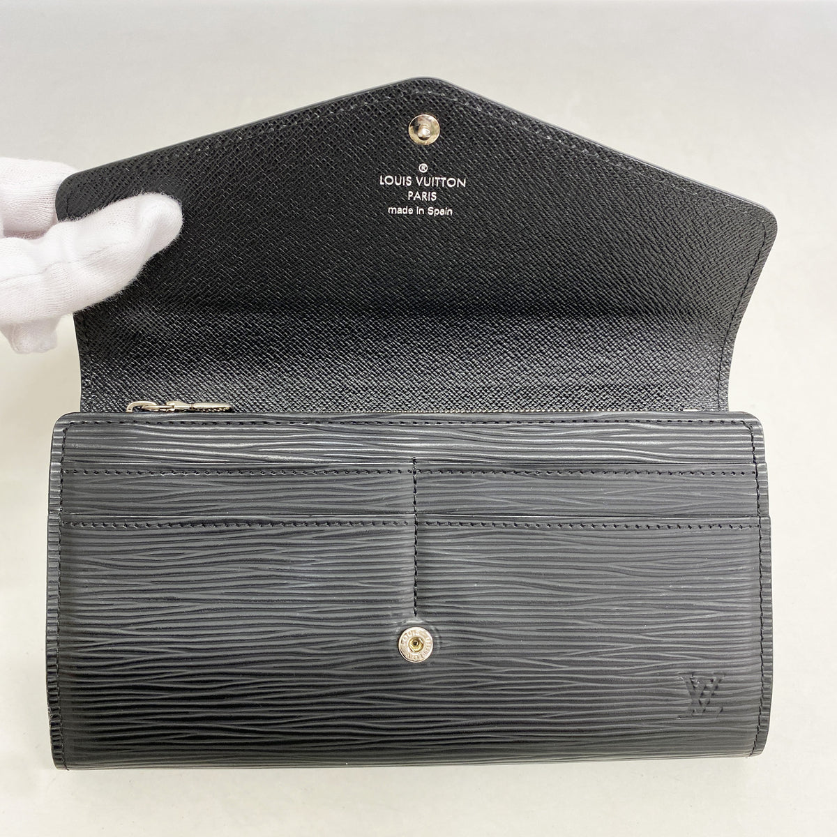 【6id5393】ルイヴィトン 長財布 エピ ポルトフォイユサラ M60582 ノワール【中古】レディース