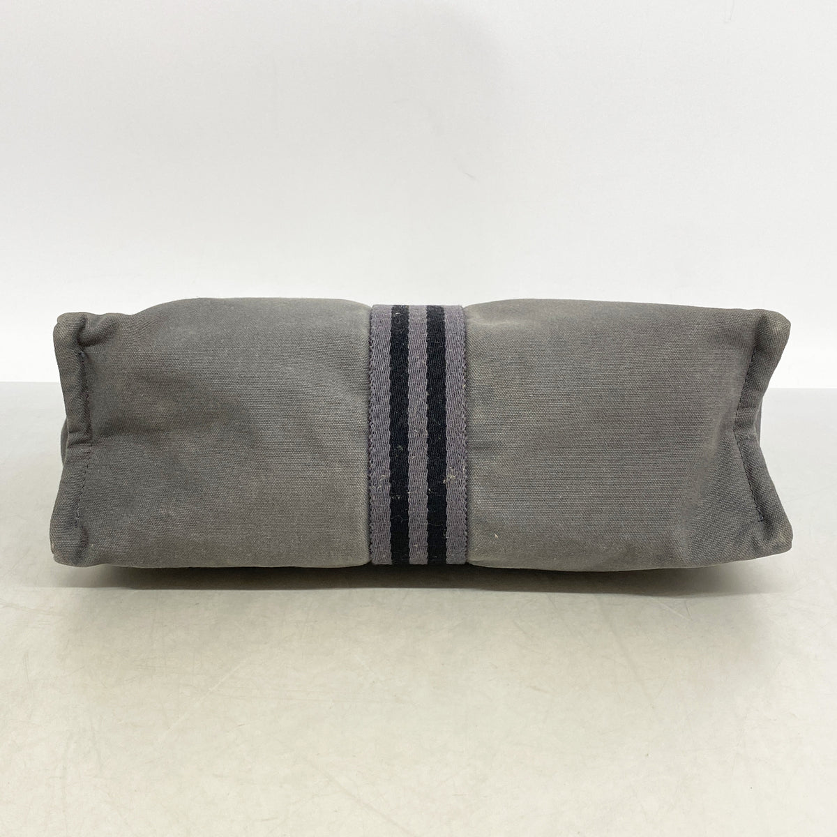 【6id5407】エルメス ポーチ フールトゥポーチ キャンバス グレー シルバー金具【中古】メンズ レディース ユニセックス