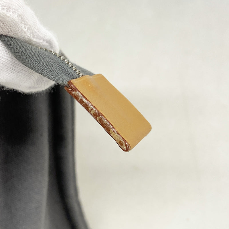 【6id5407】エルメス ポーチ フールトゥポーチ キャンバス グレー シルバー金具【中古】メンズ レディース ユニセックス