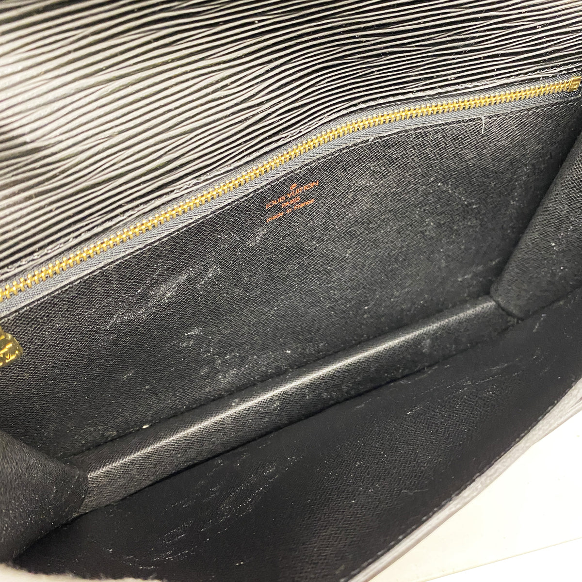 【6id5432】ルイヴィトン クラッチバッグ エピ ポシェットセリエドラゴンヌ M52612 ノワール【中古】メンズ