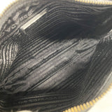 【6id5443】プラダ ショルダーバッグ テスート ナイロン ブラック シルバー金具【中古】レディース