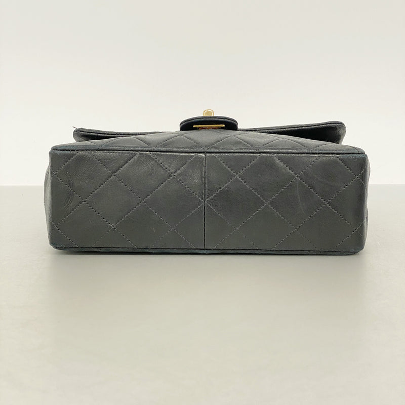 【6id5448】シャネル ショルダーバッグ マトラッセ チェーンショルダー ラムスキン ブラック ゴールド金具【中古】レディース