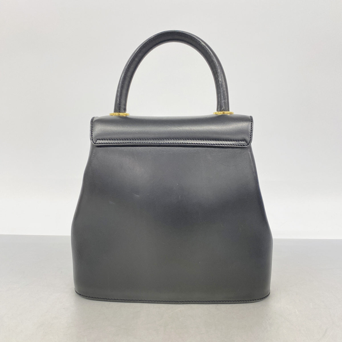 【6id5449】サルヴァトーレフェラガモ ハンドバッグ レザー ブラック ゴールド金具 2wayバッグ【中古】レディース