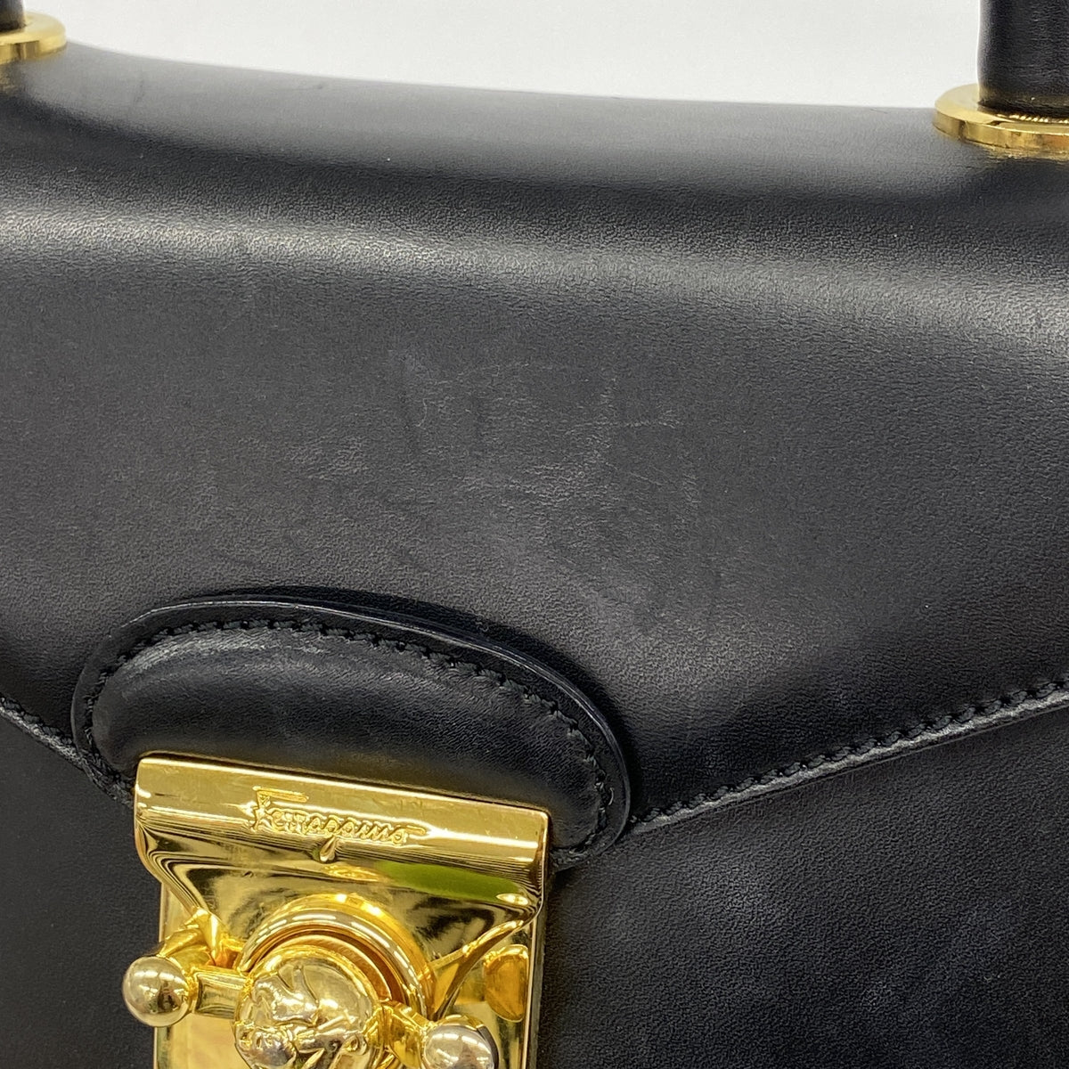 【6id5449】サルヴァトーレフェラガモ ハンドバッグ レザー ブラック ゴールド金具 2wayバッグ【中古】レディース