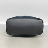 【6id5512】グッチ ショルダーバッグ GGキャンバス 001 4288 キャンバス ブラック シャンパンゴールド金具【中古】レディース