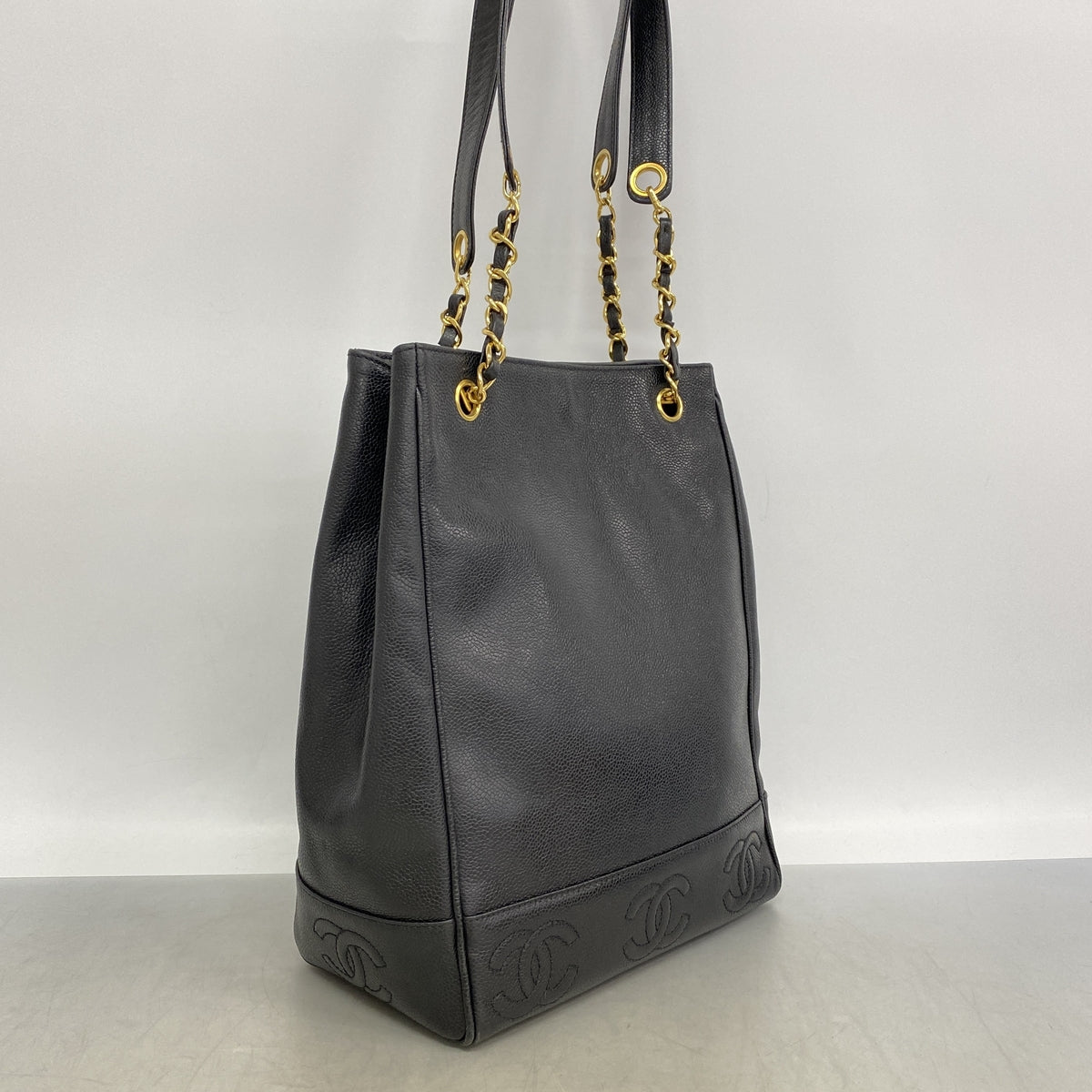 【6id5517】シャネル ショルダーバッグ トリプルココ キャビアスキン ブラック ゴールド金具【中古】レディース