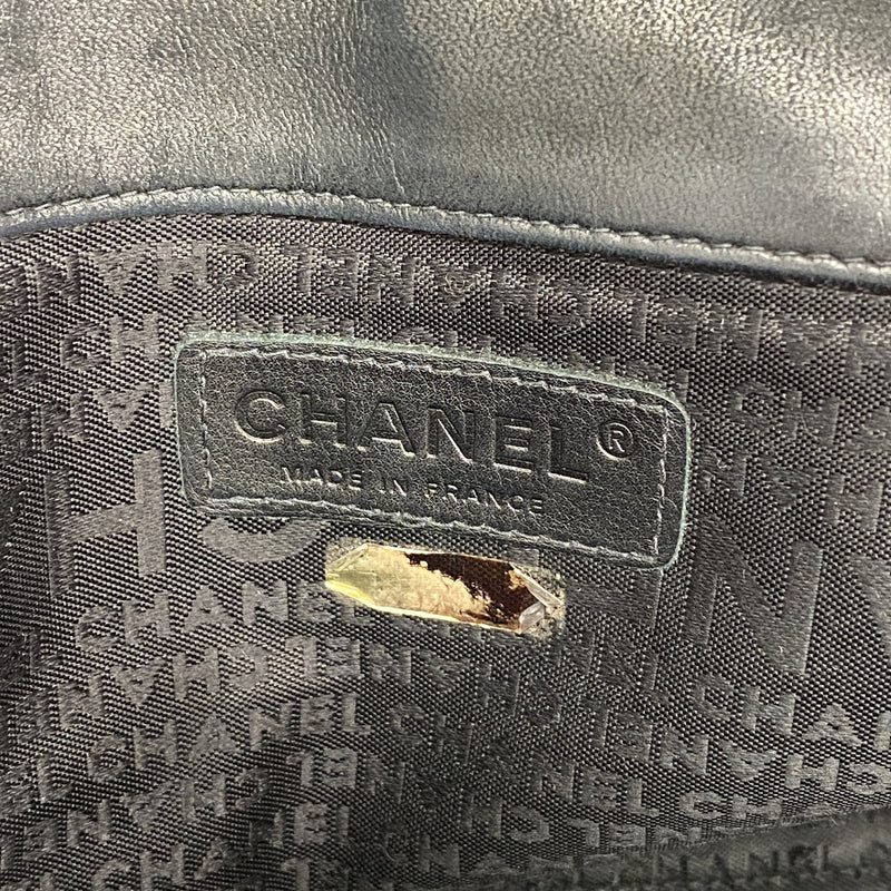 【6id5518】シャネル ショルダーバッグ 2.55 Wチェーン レザー ブラック シルバー金具【中古】レディース