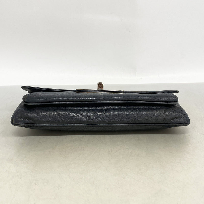 【6id5518】シャネル ショルダーバッグ 2.55 Wチェーン レザー ブラック シルバー金具【中古】レディース