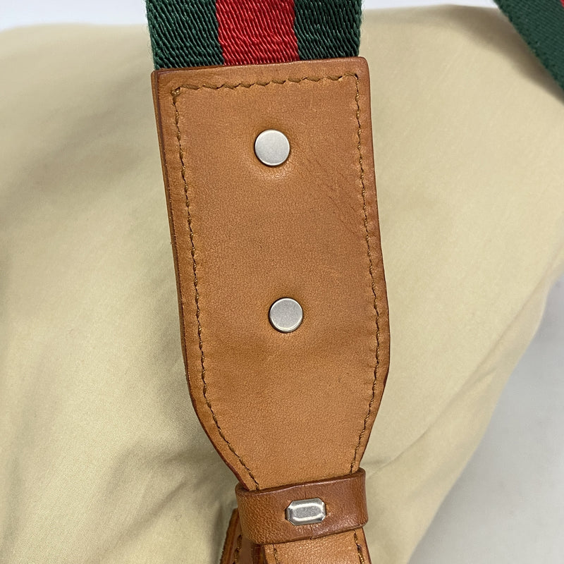【6id5520】グッチ ショルダーバッグ シェリーライン 256312 ナイロン ベージュ シルバー金具【中古】メンズ レディース ユニセックス