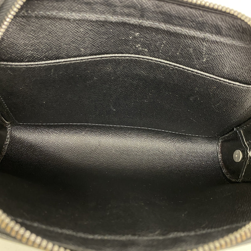 【6id5521】ルイヴィトン クラッチバッグ タイガ バイカル M30182 アルドワーズ【中古】メンズ