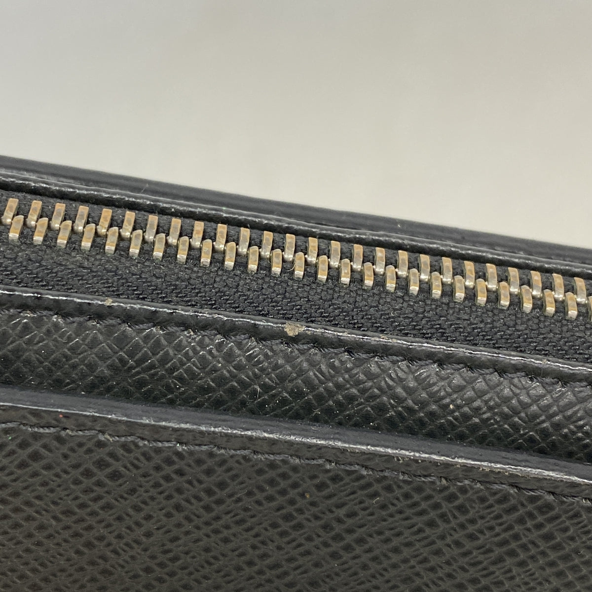 【6id5521】ルイヴィトン クラッチバッグ タイガ バイカル M30182 アルドワーズ【中古】メンズ