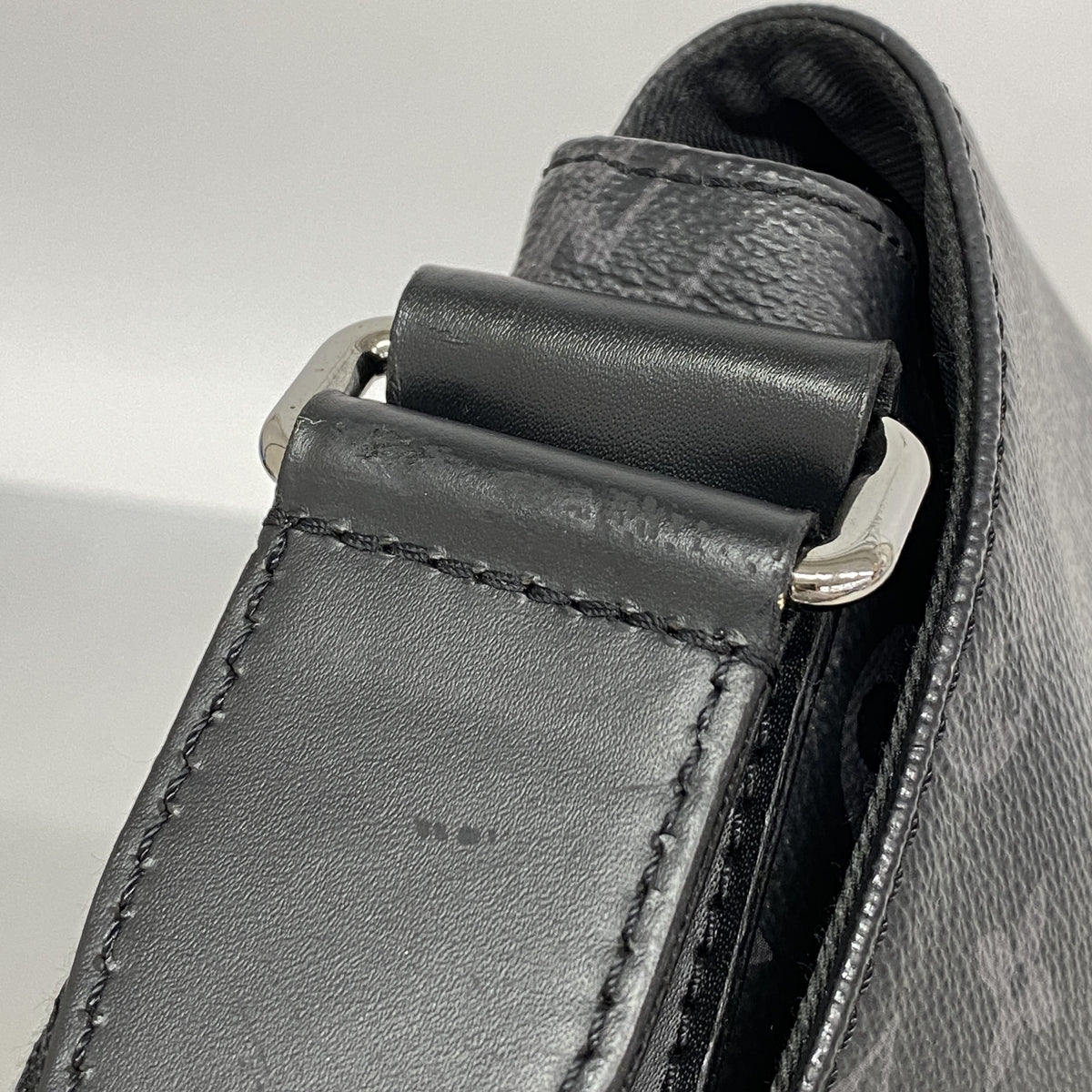 【6id5532】ルイヴィトン ショルダーバッグ モノグラム・エクリプス ディストリクトPM NM M44000 ブラック【中古】メンズ
