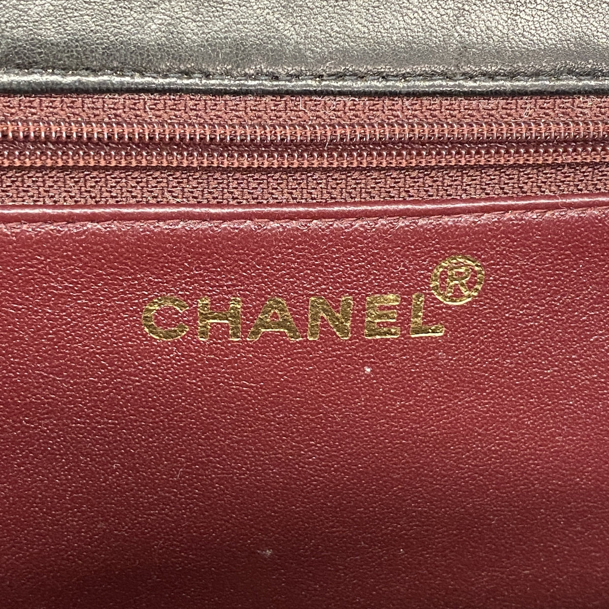 【6id5546】シャネル ショルダーバッグ マトラッセ チェーンショルダー ラムスキン ブラック ゴールド金具【中古】レディース