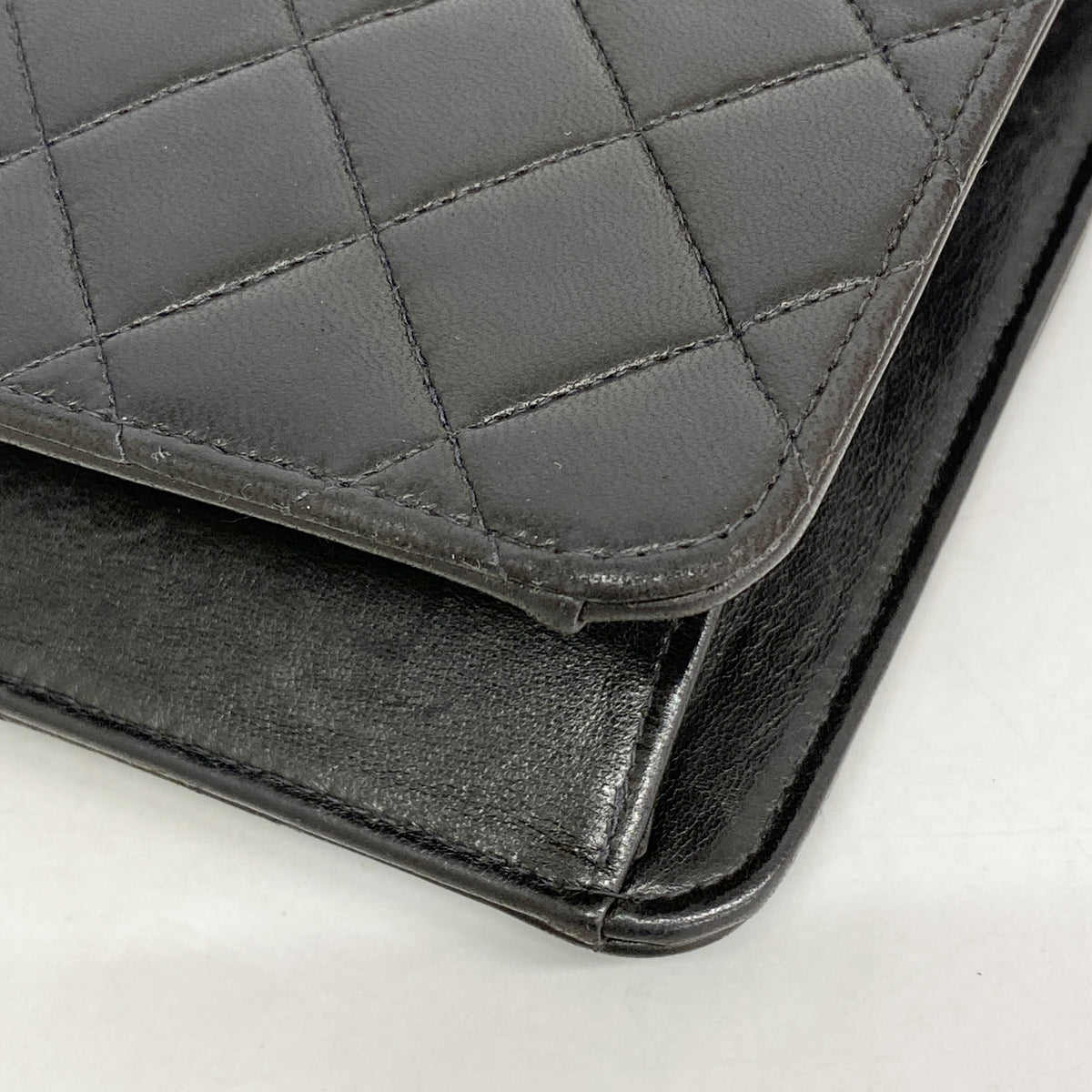 【6id5546】シャネル ショルダーバッグ マトラッセ チェーンショルダー ラムスキン ブラック ゴールド金具【中古】レディース