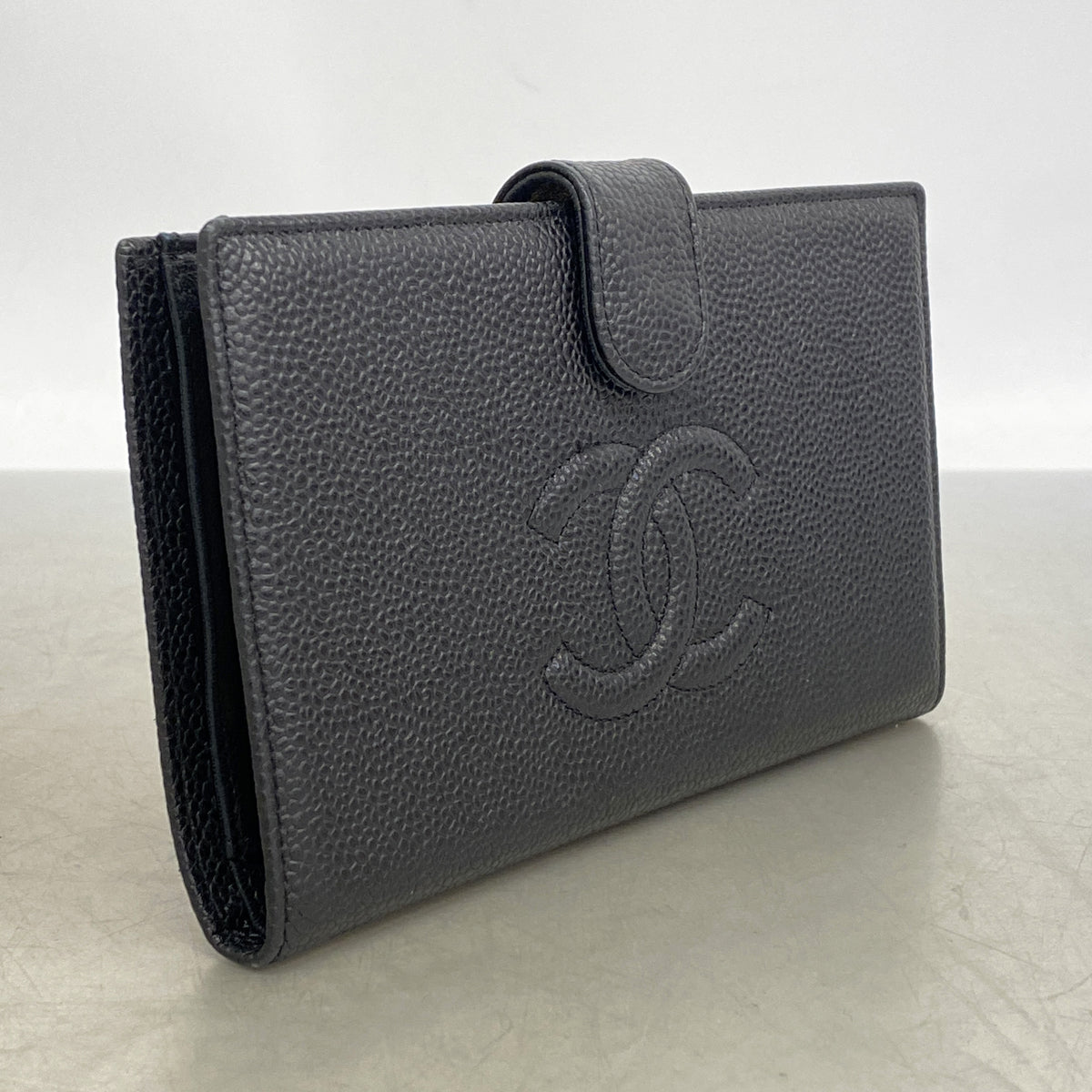 【6id5547】シャネル 長財布 キャビアスキン ブラック ゴールド金具【中古】メンズ レディース ユニセックス