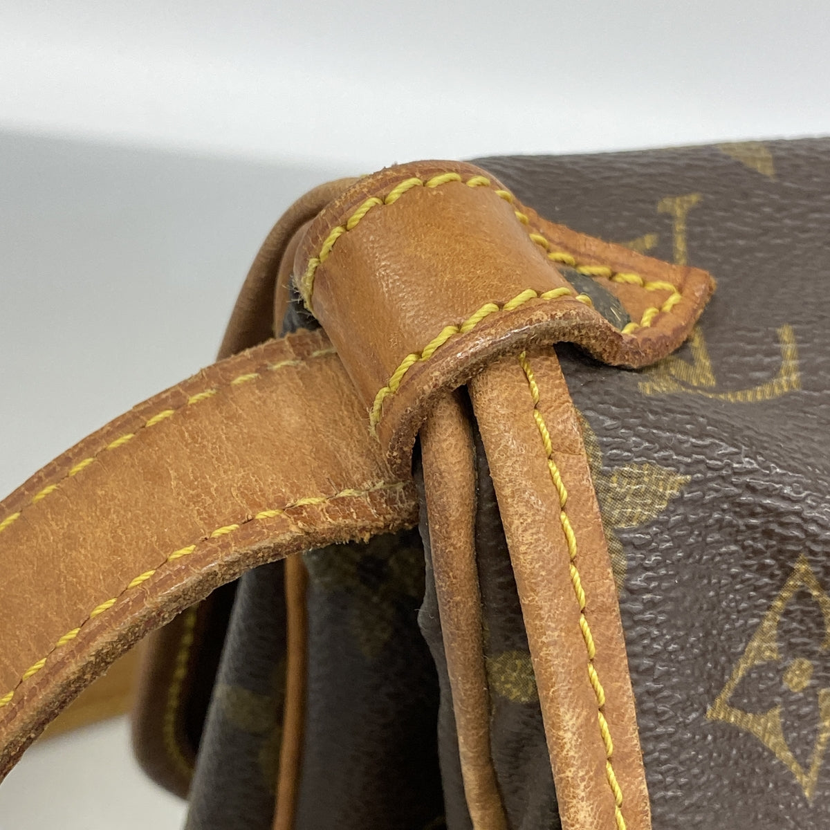 【6id5587】ルイヴィトン ショルダーバッグ モノグラム ソミュール30 M42256 ブラウン【中古】レディース