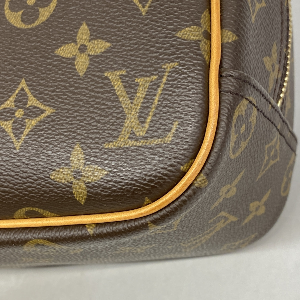 【6id5588】ルイヴィトン ハンドバッグ モノグラム トゥルーヴィル M42228 ブラウン【中古】レディース