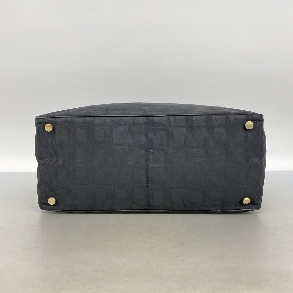 【6id5592】シャネル トートバッグ ニュートラベル ナイロン ブラック シャンパンゴールド金具【中古】レディース