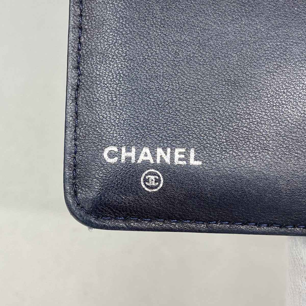 【6id5593】シャネル 財布 マトラッセ ラムスキン ネイビー シルバー金具【中古】レディース