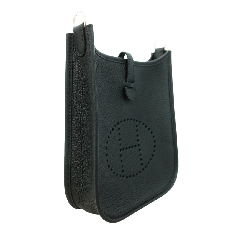 【6id5659】エルメス ショルダーバッグ エヴリンTPM トリヨンクレマンス ブラック シルバー金具 G刻印【中古】レディース