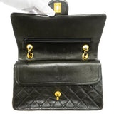 【6id5660】シャネル ショルダーバッグ マトラッセ Wフラップ Wチェーン ラムスキン ブラック ゴールド金具【中古】レディース