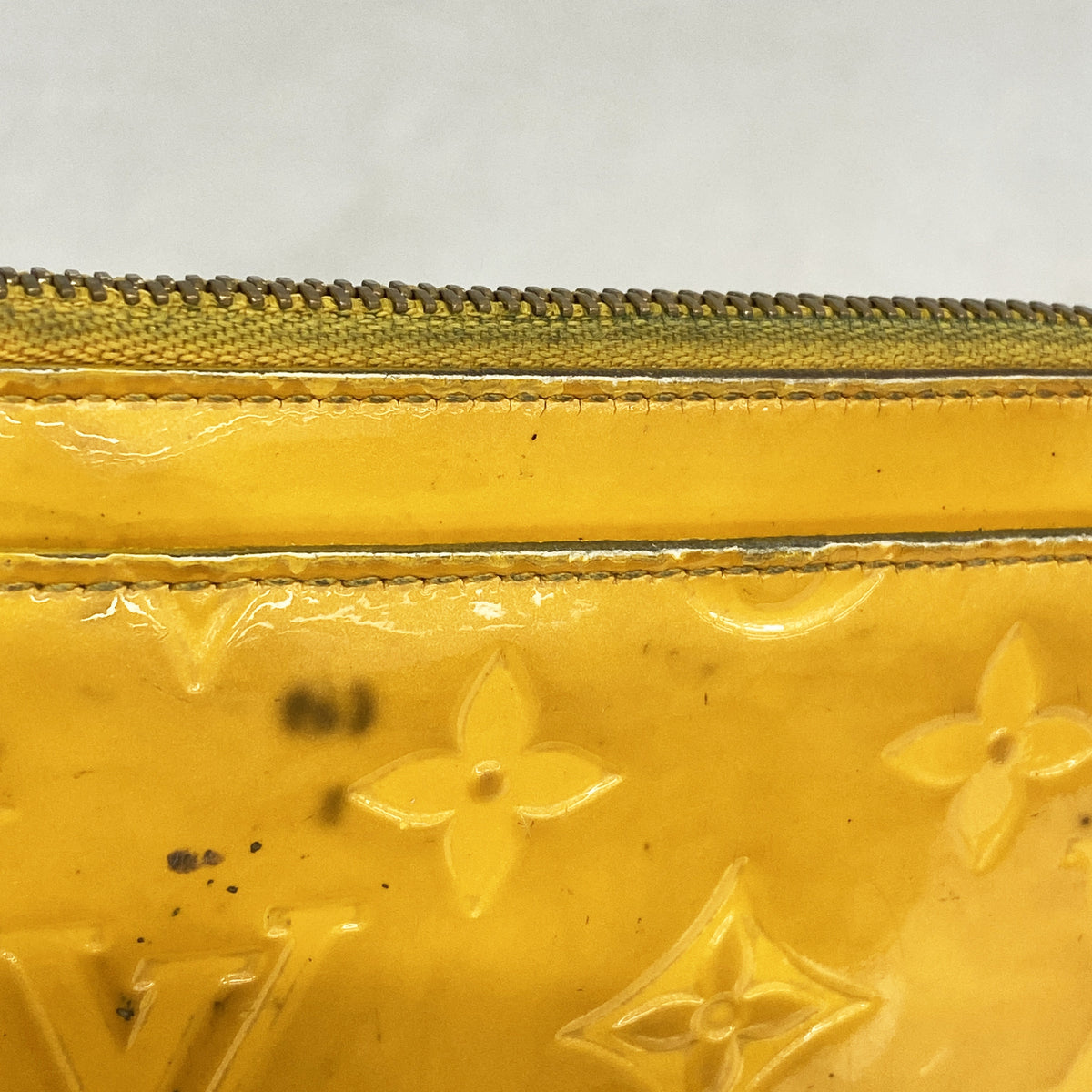 【6id5669】ルイヴィトン コインケース ヴェルニ ポシェットクレNM M91738 ジョーヌパッション【中古】レディース
