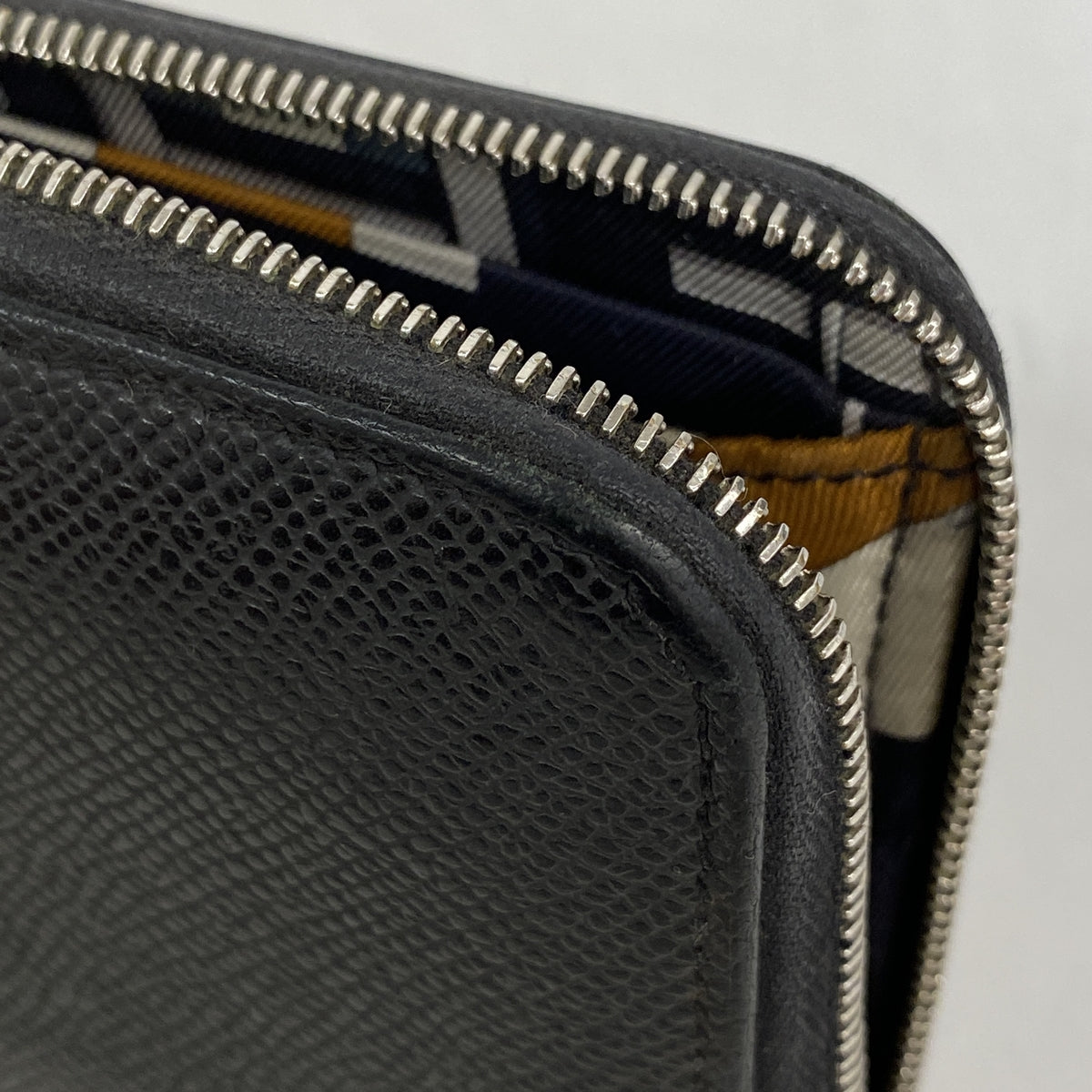 【6id5691】エルメス 長財布 アザップロングシルクイン ヴォーエプソン ブラック シルバー金具 A刻印【中古】メンズ レディース ユニセックス