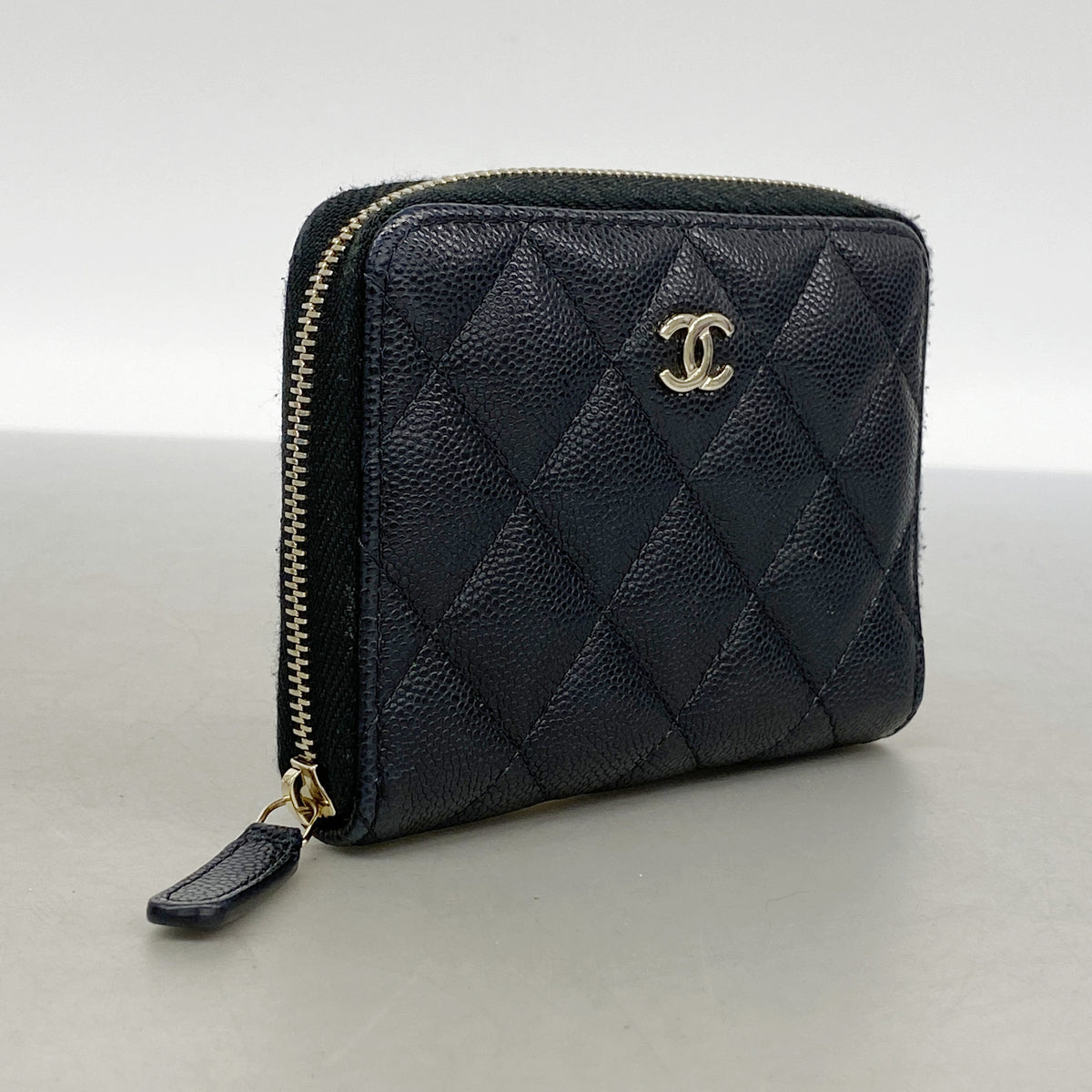 【6id5711】シャネル 財布 マトラッセ キャビアスキン ブラック シャンパンゴールド金具【中古】レディース