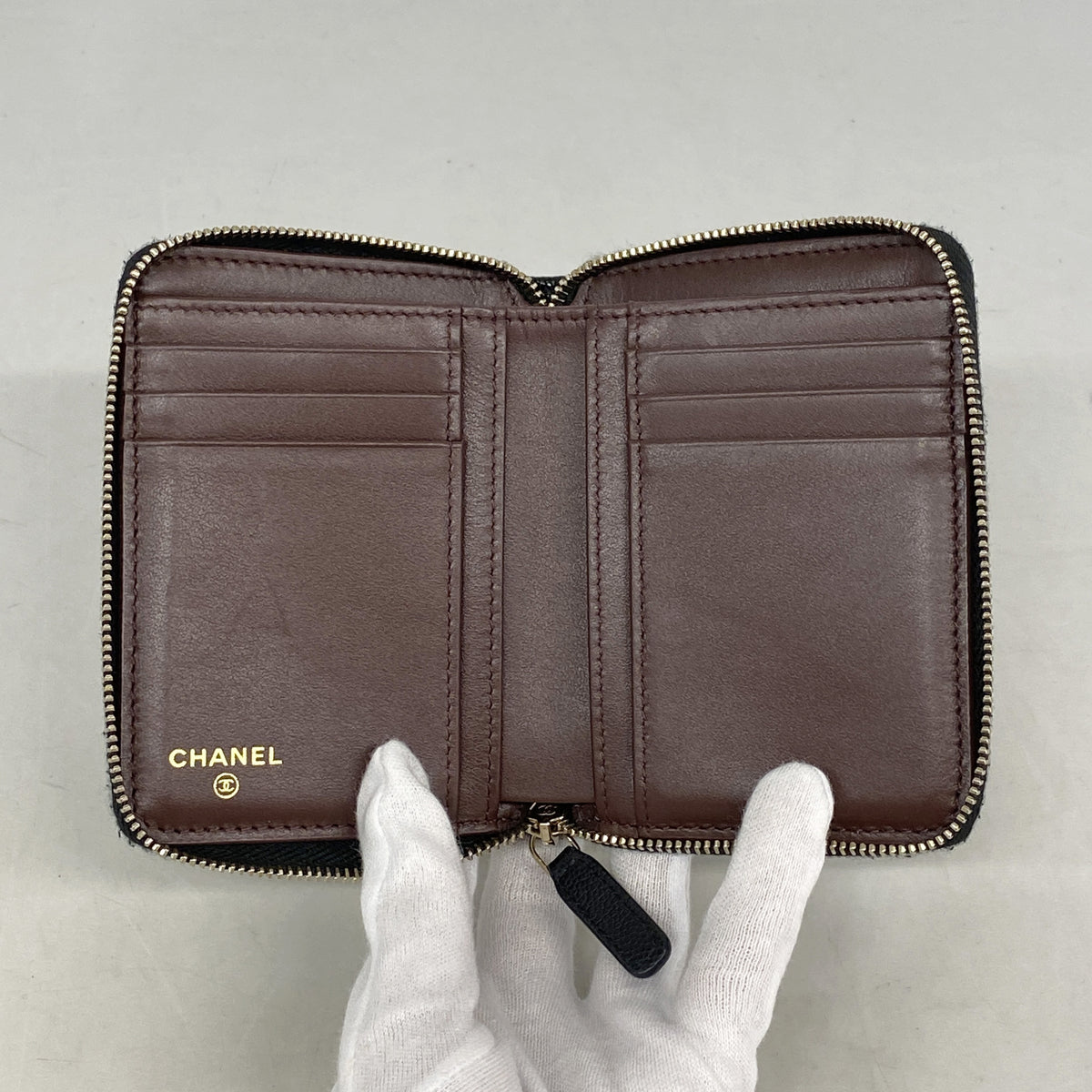 【6id5711】シャネル 財布 マトラッセ キャビアスキン ブラック シャンパンゴールド金具【中古】レディース