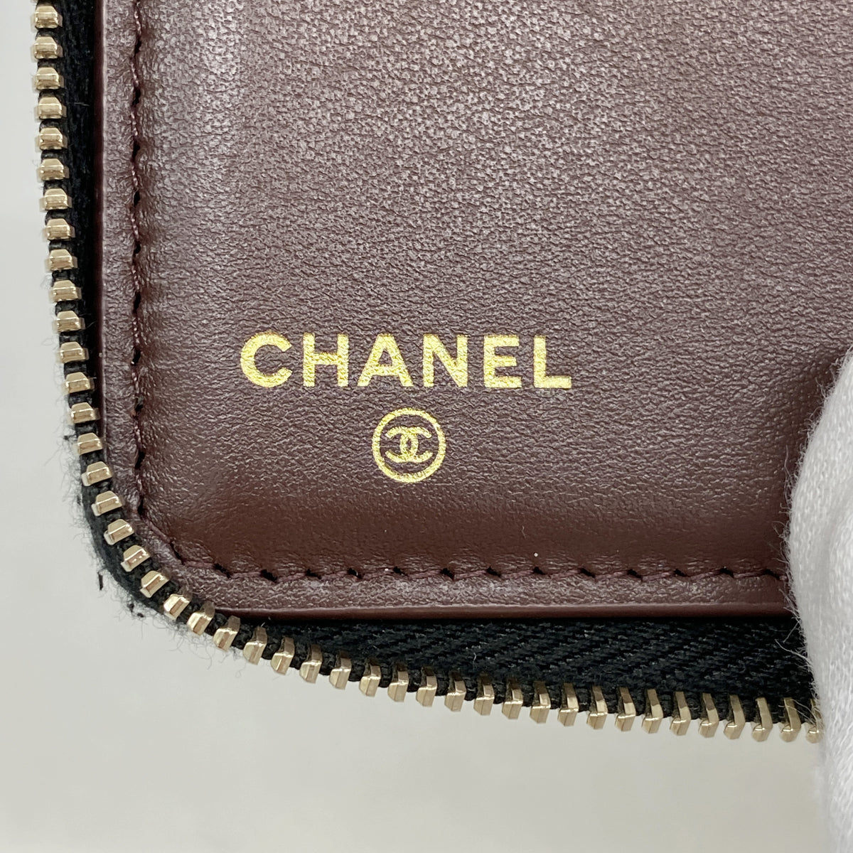 【6id5711】シャネル 財布 マトラッセ キャビアスキン ブラック シャンパンゴールド金具【中古】レディース