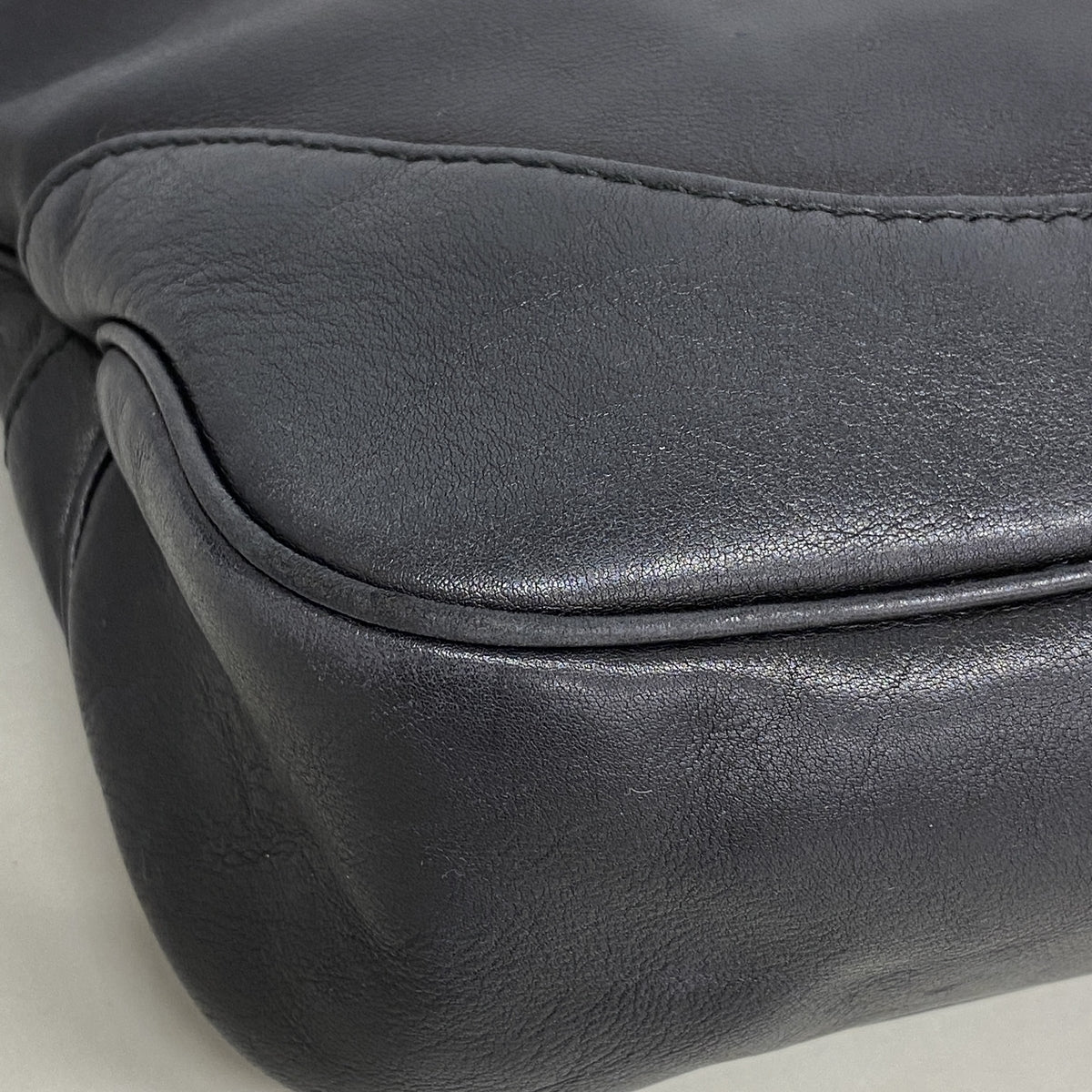 【6id5720】グッチ ショルダーバッグ ニュージャッキー 277520 レザー ブラック シャンパンゴールド金具【中古】レディース