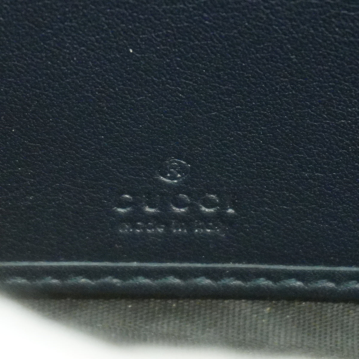 【6id5733】グッチ 長財布 グッチシマ 307980 レザー ネイビー ゴールド金具【中古】レディース