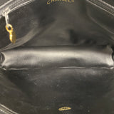 【6id5771】シャネル ショルダーバッグ マトラッセ チェーンショルダー ラムスキン ブラック ゴールド金具【中古】レディース