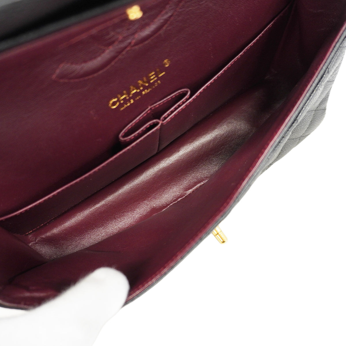 【6id5784】シャネル ショルダーバッグ マトラッセ Wフラップ Wチェーン キャビアスキン ブラック ゴールド金具【中古】レディース