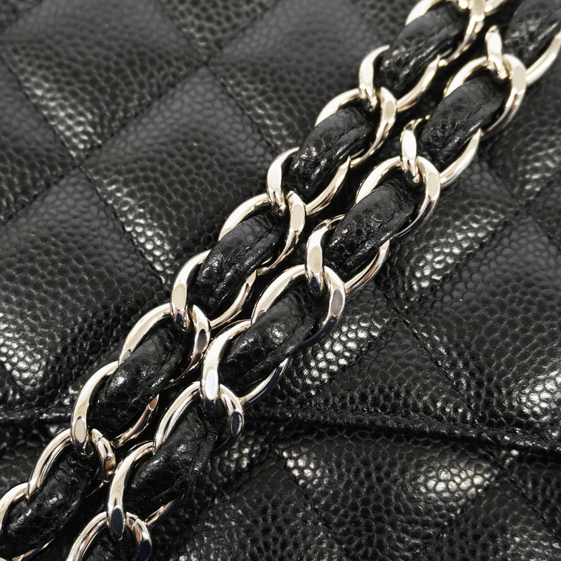 【6id5785】シャネル ショルダーバッグ デカマトラッセ Wフラップ Wチェーン キャビアスキン ブラック シルバー金具【中古】レディース