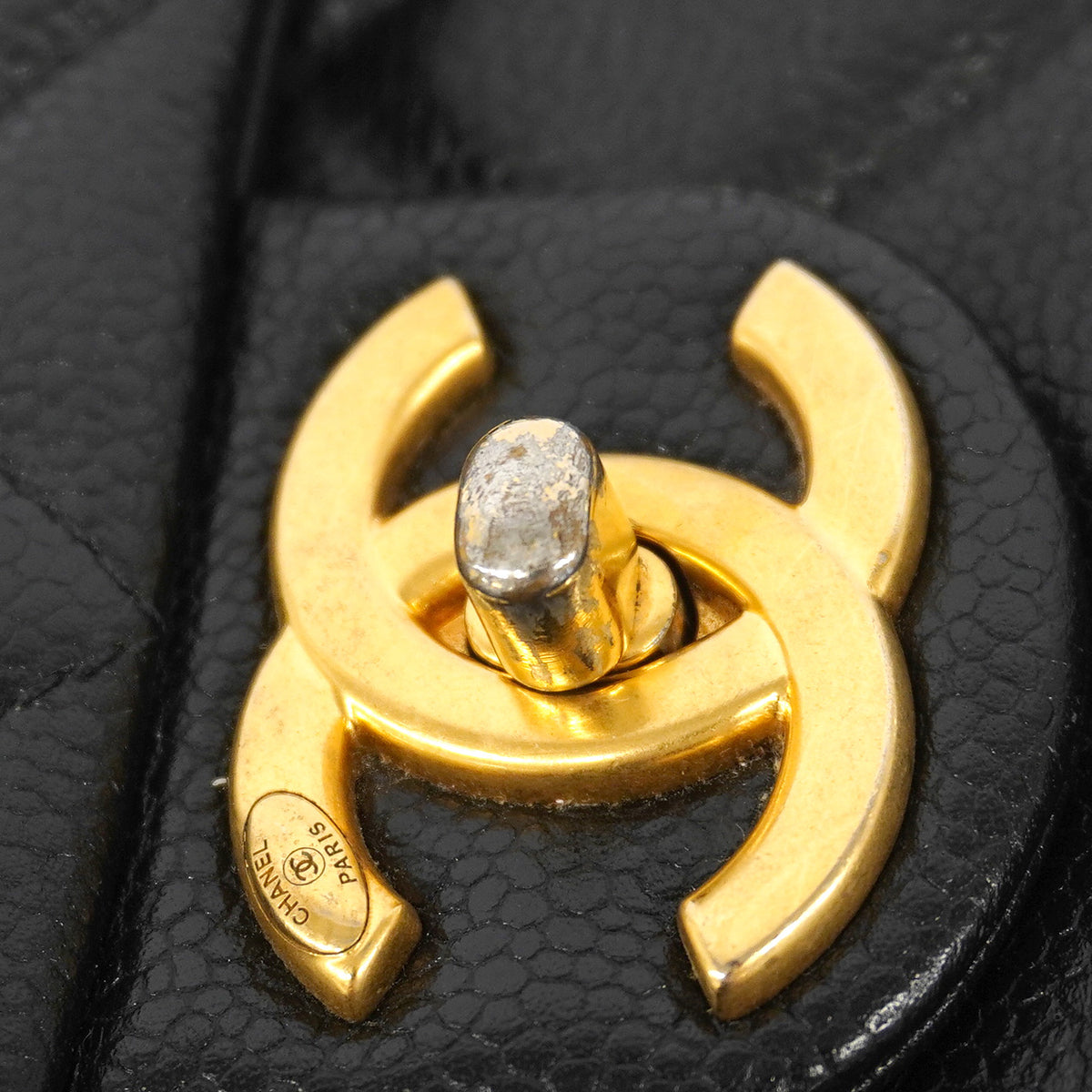 【6id5788】シャネル ショルダーバッグ マトラッセ チェーンショルダー キャビアスキン ブラック ゴールド金具【中古】レディース