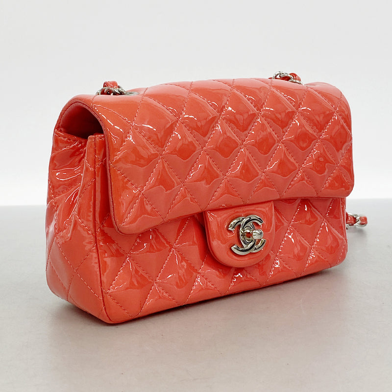 【6id5885】シャネル ショルダーバッグ マトラッセ チェーンショルダー パテントレザー レッド シルバー金具【中古】レディース