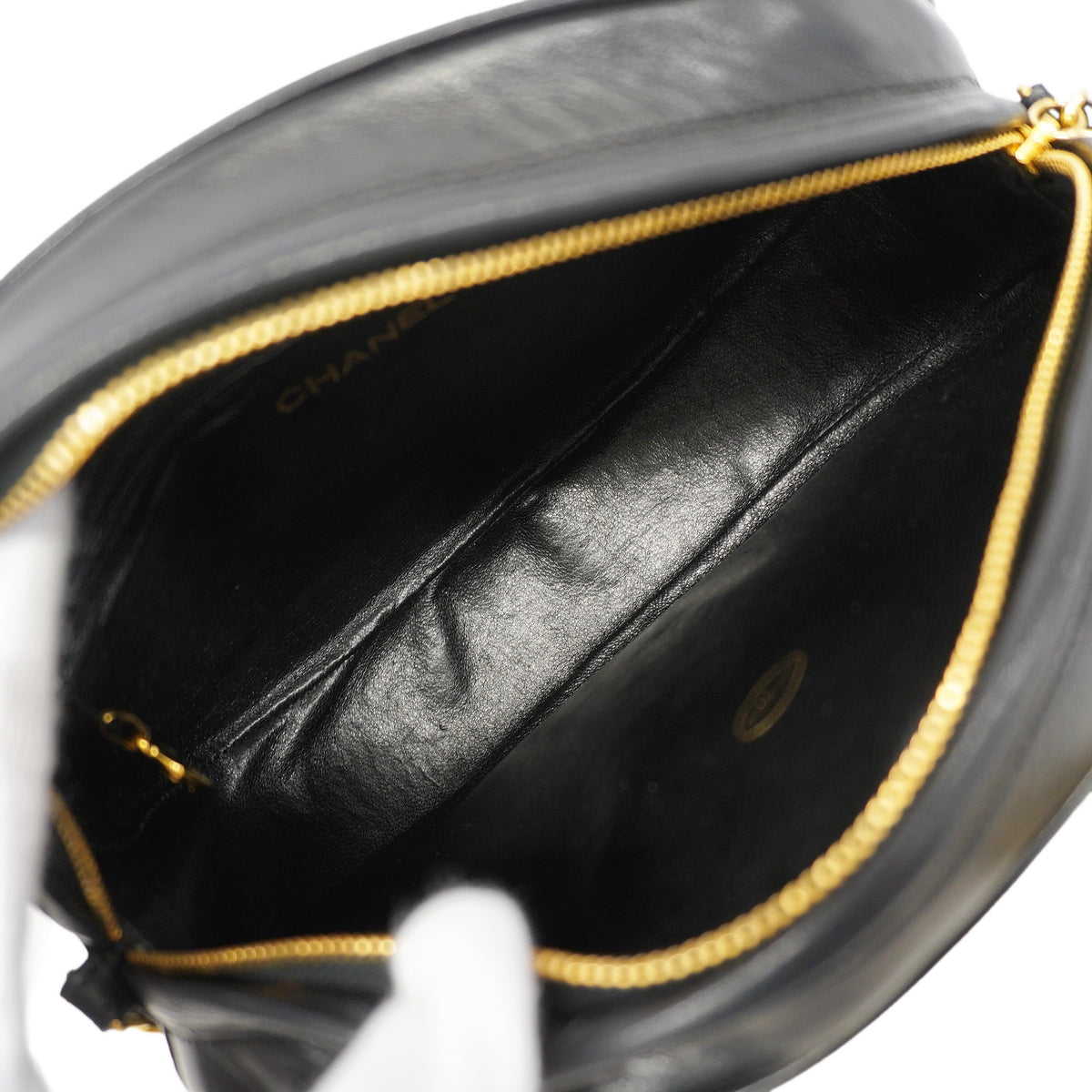 【6id5894】シャネル ショルダーバッグ フリンジ付きチェーンショルダー ラムスキン ブラック ゴールド金具【中古】レディース