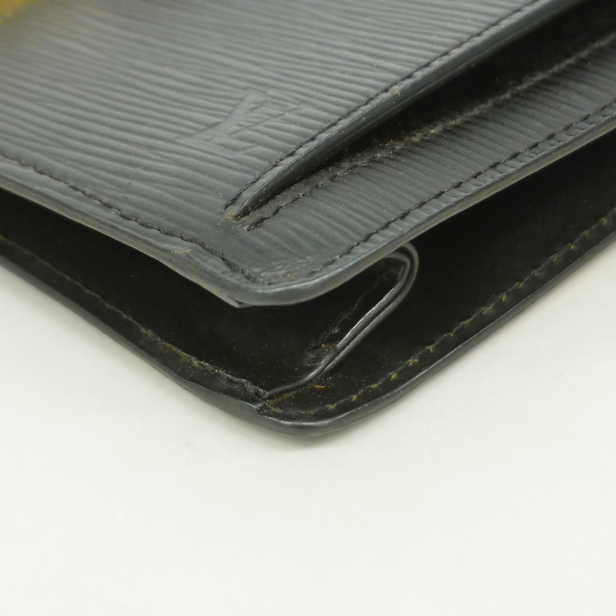 【6id5966】ルイヴィトン クラッチバッグ エピ ポシェットセリエドラゴンヌ M52612 ノワール【中古】メンズ