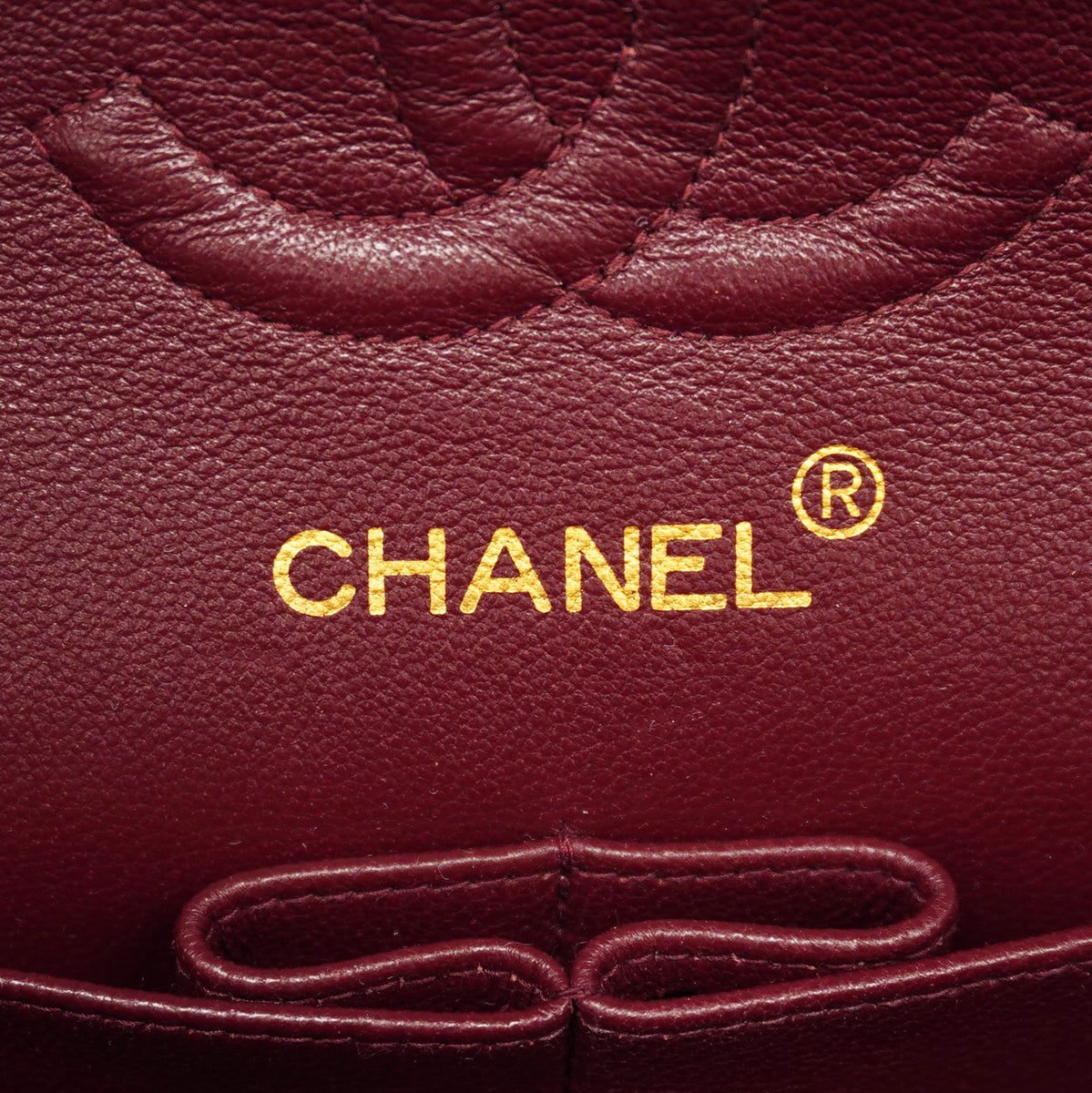 【6id5990】シャネル ショルダーバッグ マトラッセ Wフラップ Wチェーン ラムスキン ブラック ゴールド金具【中古】レディース