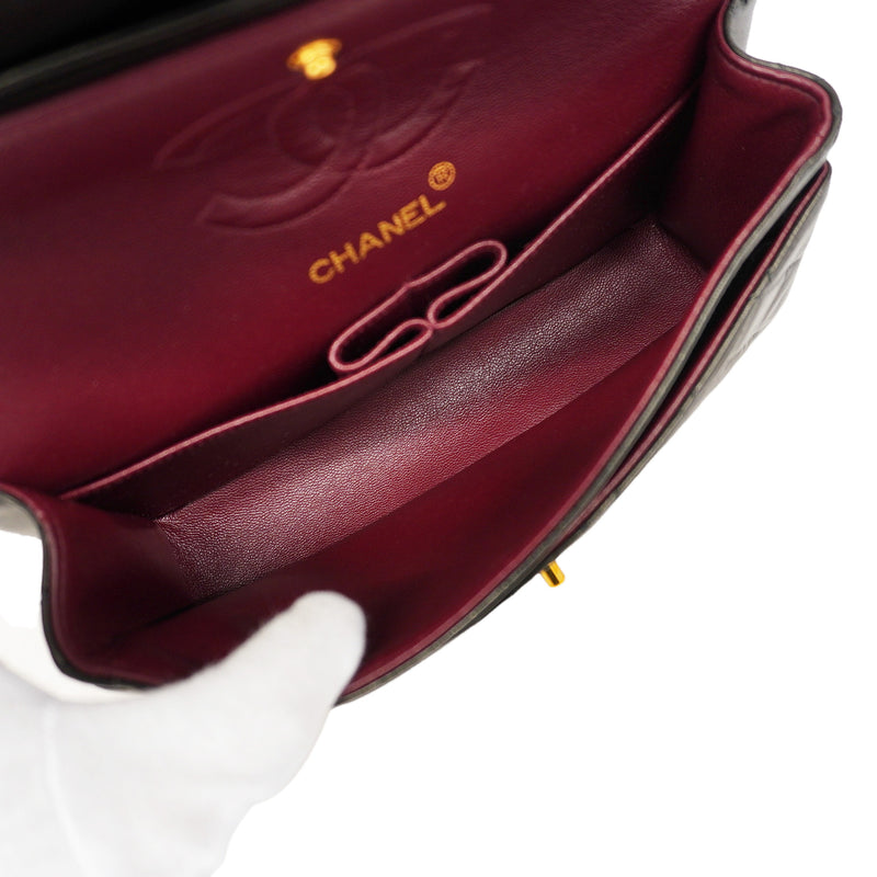 【6id5990】シャネル ショルダーバッグ マトラッセ Wフラップ Wチェーン ラムスキン ブラック ゴールド金具【中古】レディース
