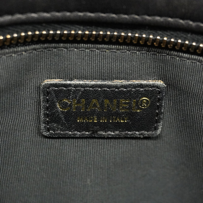 【6id6019-h】シャネル トートバッグ チョコバー ラムスキン ブラック シャンパンゴールド金具【中古】レディース