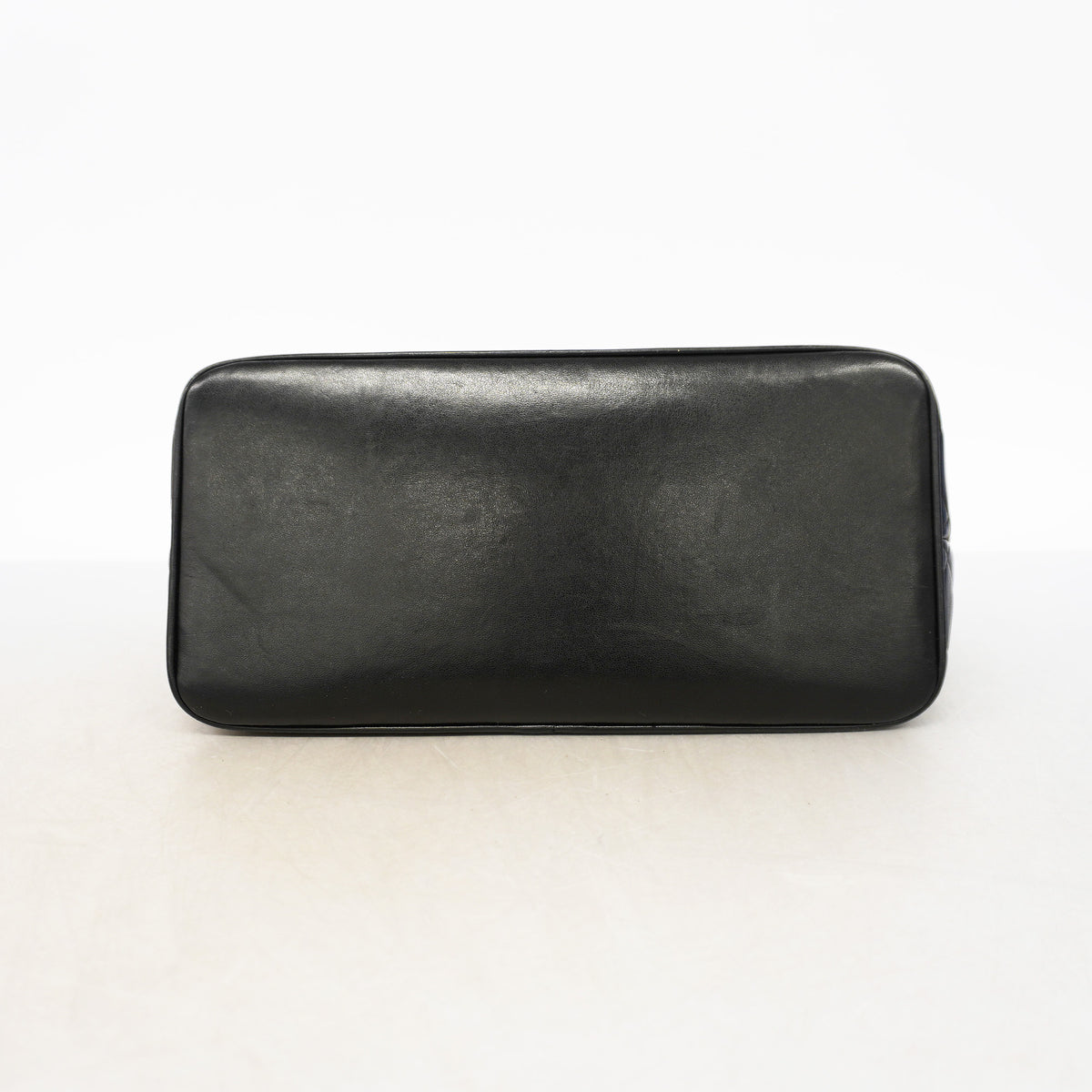 【6id6061-h】シャネル トートバッグ 復刻トート ラムスキン ブラック ゴールド金具【中古】レディース