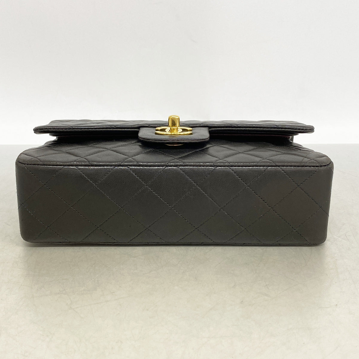 【6id6071-h】シャネル ショルダーバッグ マトラッセ Wフラップ Wチェーン ラムスキン ブラック ゴールド金具【中古】レディース