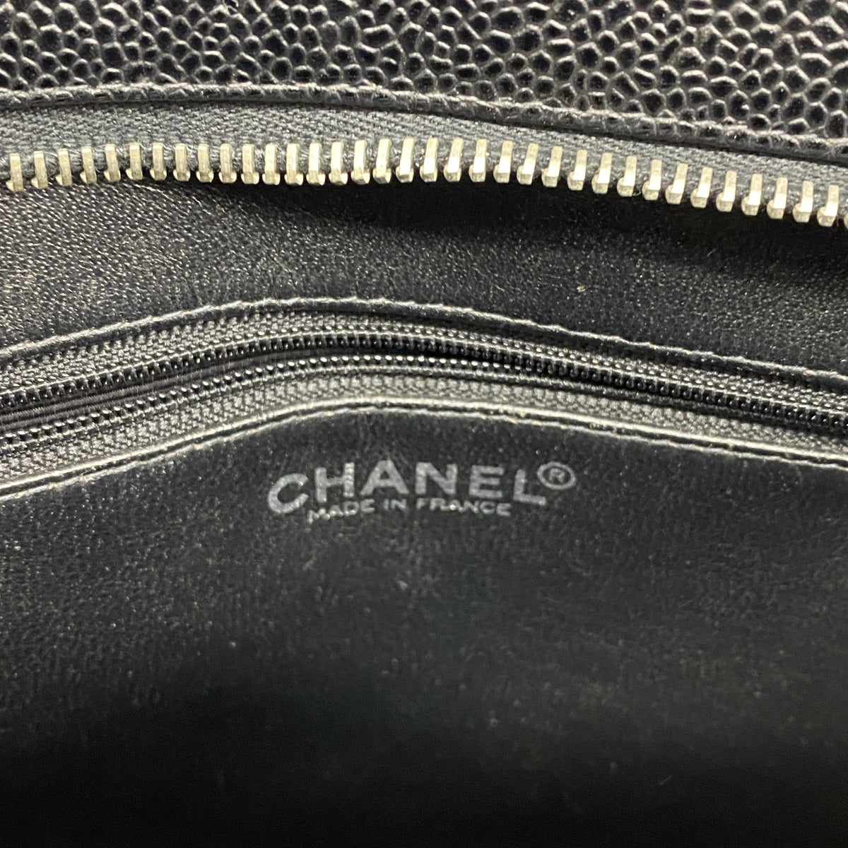 【6id6076-h】シャネル トートバッグ 復刻トート キャビアスキン ブラック シルバー金具【中古】レディース