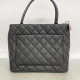 【6id6076-h】シャネル トートバッグ 復刻トート キャビアスキン ブラック シルバー金具【中古】レディース