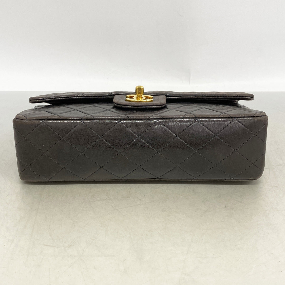 【6id6078-h】シャネル ショルダーバッグ マトラッセ Wフラップ Wチェーン ラムスキン ブラック ゴールド金具【中古】レディース