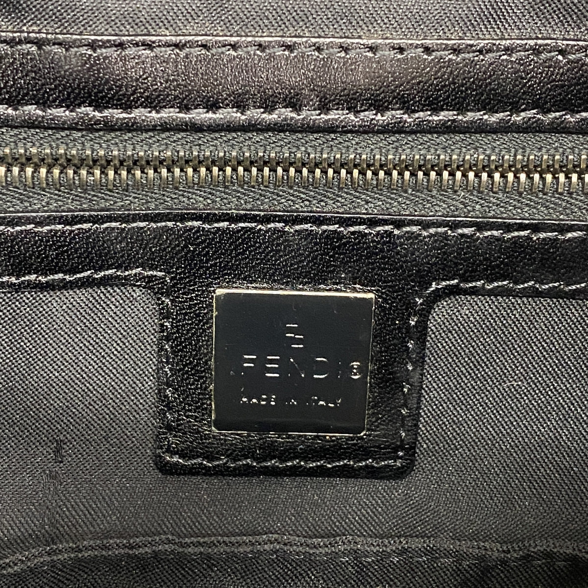 【6id6102】フェンディ ハンドバッグ ズッキーノ ナイロンキャンバス ブラック シルバー金具【中古】レディース