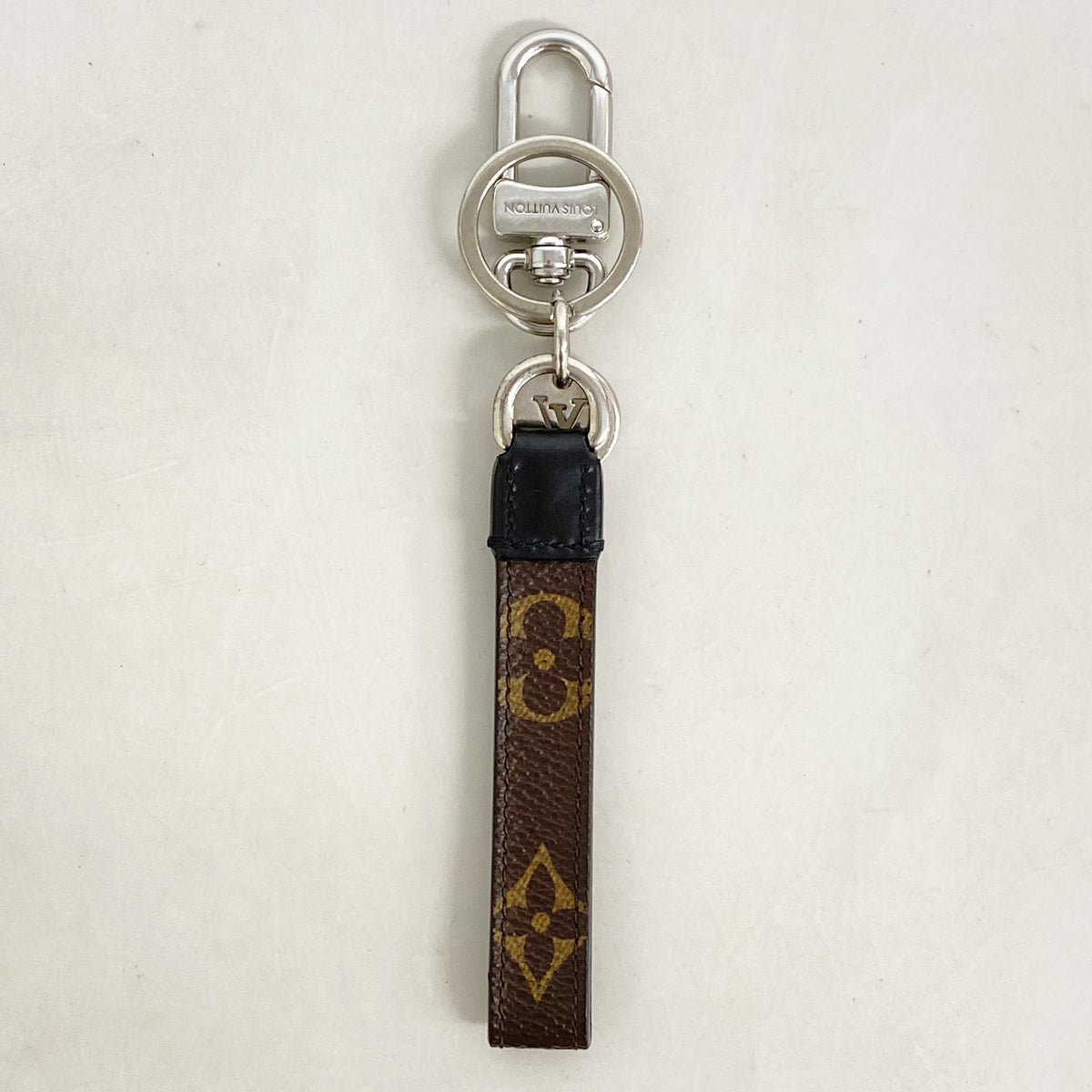 【6id6128】ルイヴィトン キーホルダー・チャーム モノグラム スリムドラゴンヌ M00853 ブラウン【中古】メンズ